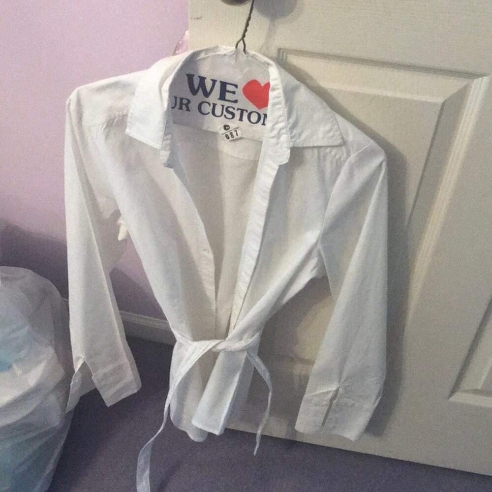 Limited Collared Button Down With Wrap White M - image 4